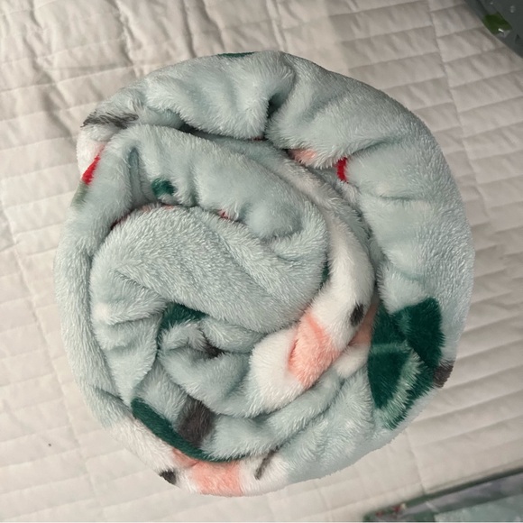 NWT BIG PLUSH THROW HAPPY SNOWMAN SUPERSOFT OVERSIZED BRAND NEW NIP - Picture 3 of 6